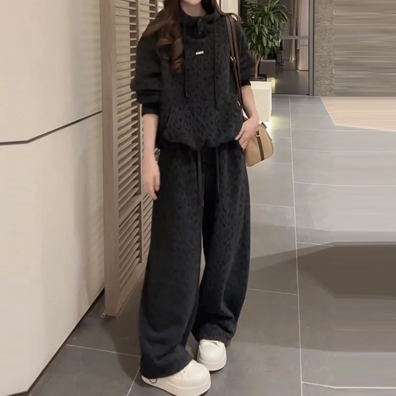 韩系连帽时尚套装女2025冬季新款卫衣松紧腰直筒裤休闲两件套潮