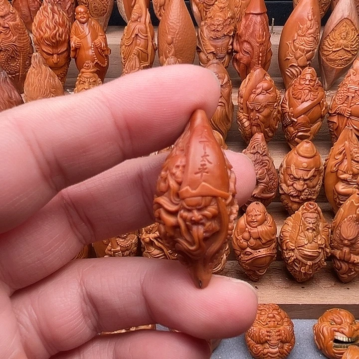 吊坠橄榄核19黑白无常