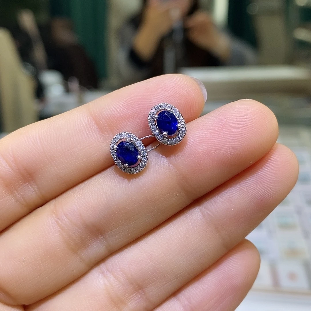 蓝宝石银S925镶嵌耳饰天然蓝宝石