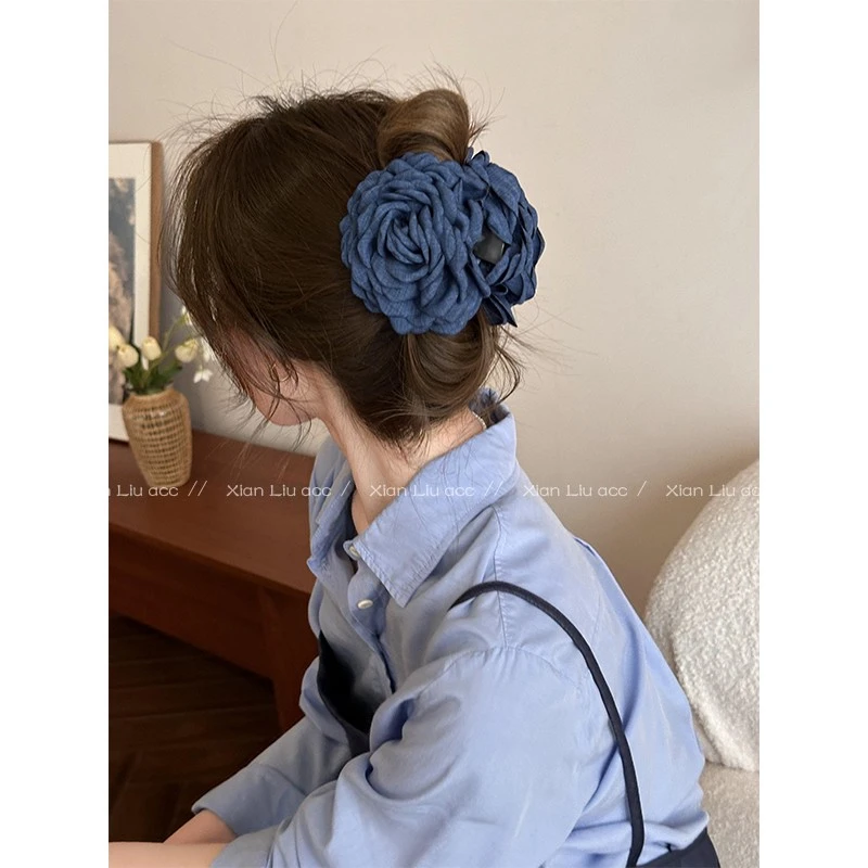 立体玫瑰花朵抓夹女2025新款高级感后脑勺发夹气质鲨鱼夹头饰头花