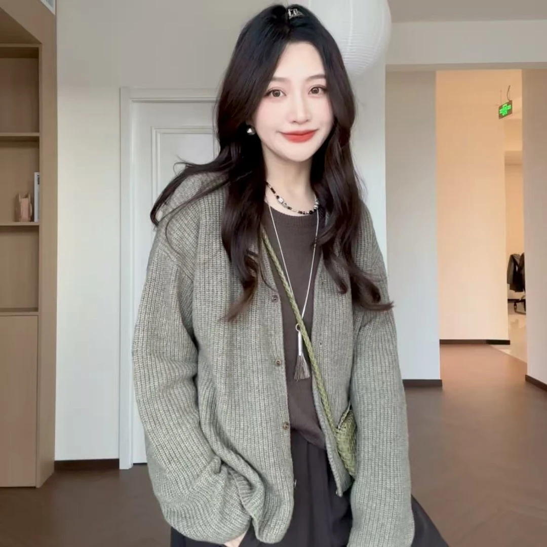 【小松糕】绵羊毛韩版时尚V领慵懒宽松单排扣毛针织衫