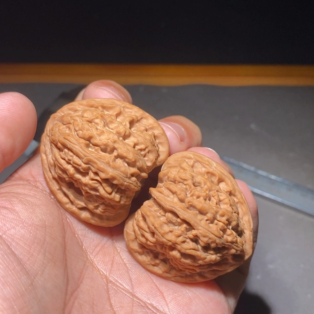 刘***枫核桃40山西密纹核桃