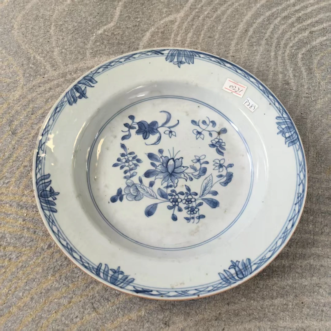 A0141清康熙青花花卉纹折沿盘