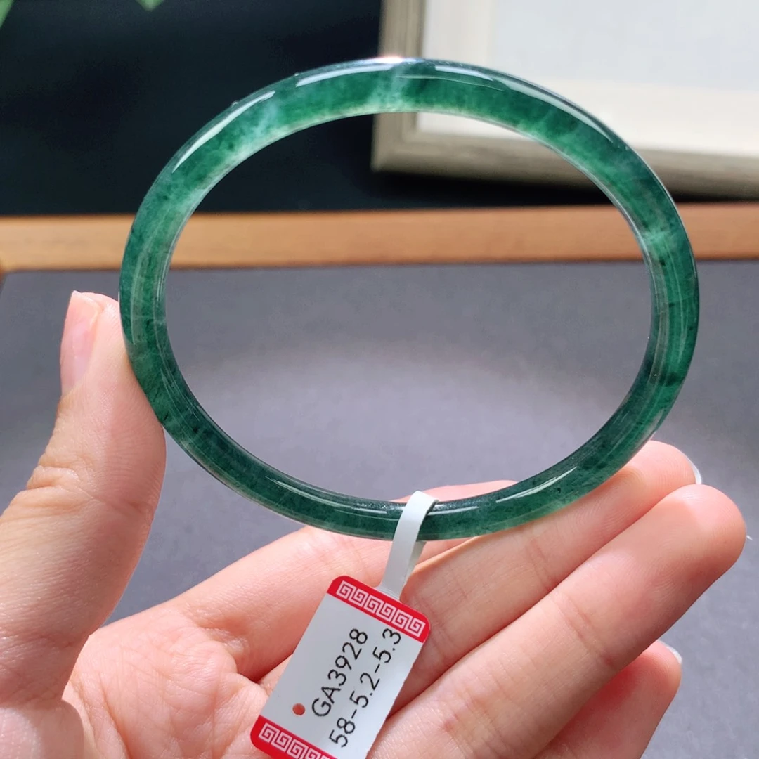 翡翠手镯未镶嵌天然翡翠手镯