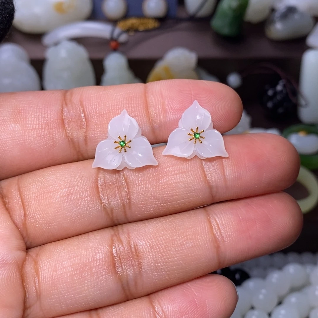 和田玉18K金镶嵌颈饰耳钉