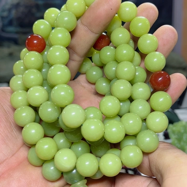 蛇纹石玉项链未镶嵌
