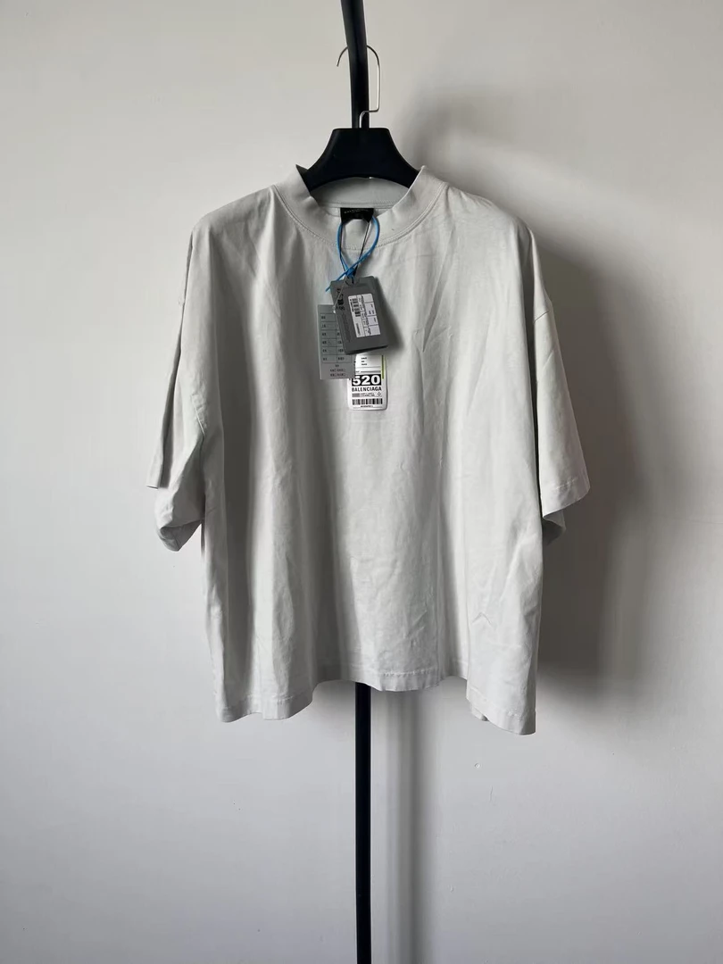 未使用 Balenciaga/巴黎世家 字母印花徽章圆领套头短袖3码 00527