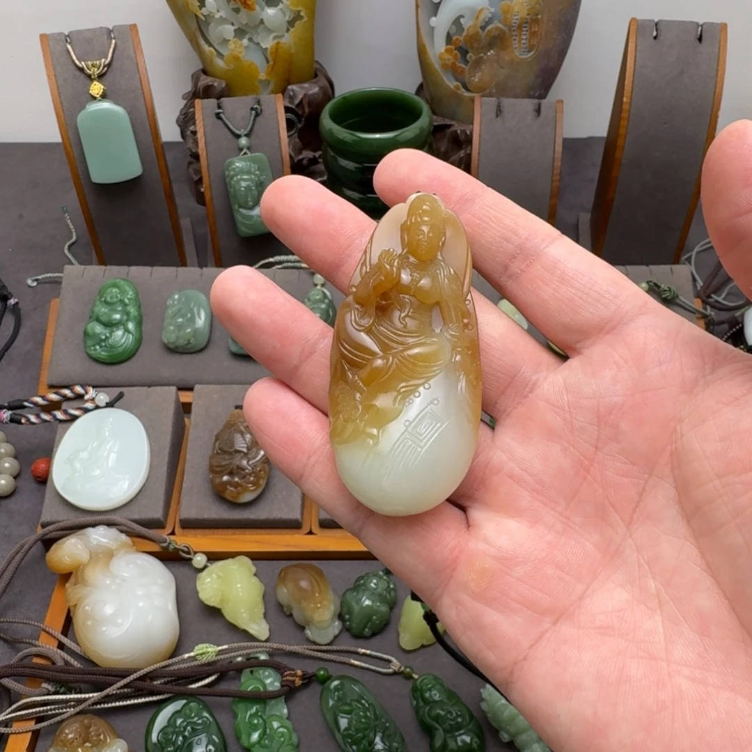 美***情和田玉未镶嵌挂件