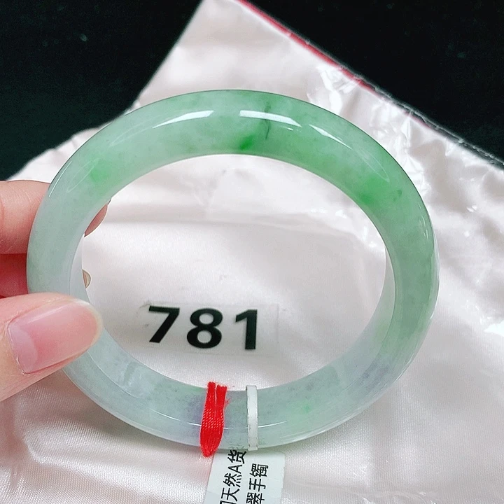 翡翠未镶嵌手镯翡翠手镯未镶嵌