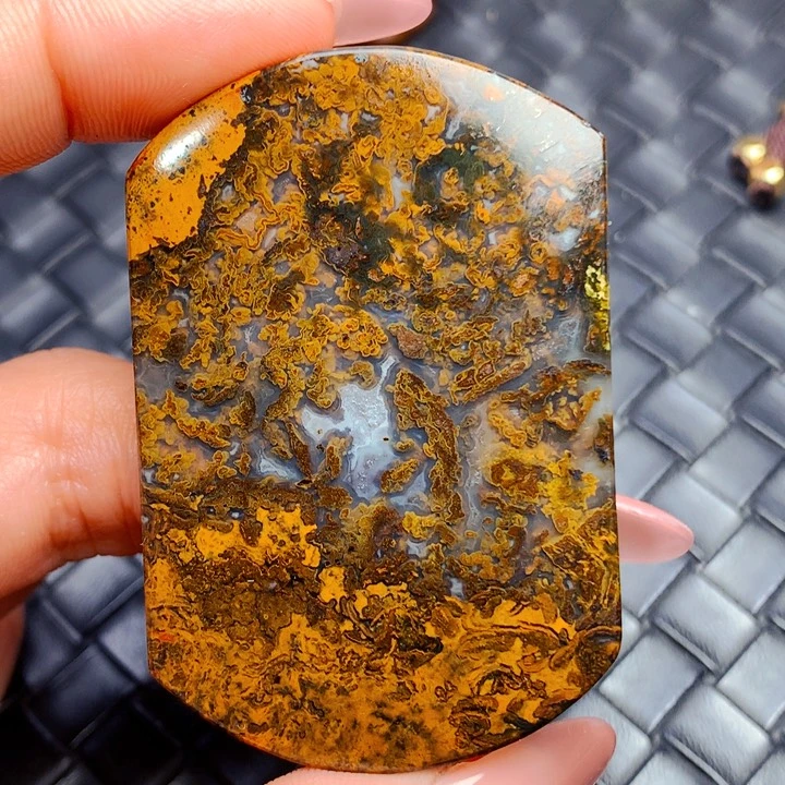 玛瑙/玉髓颈饰未镶嵌信*