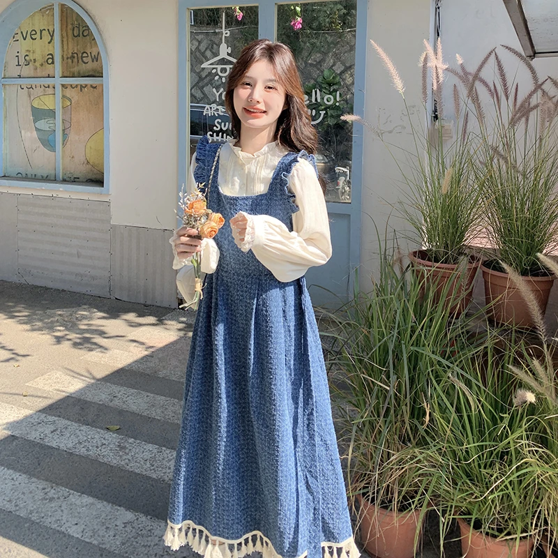 法式千金感穿搭连衣裙套装女2025春季新款木耳边衬衫背带裙两件套