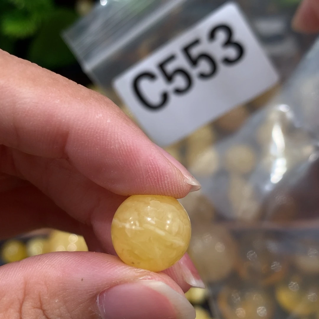 未镶嵌琥珀珠宝奇石