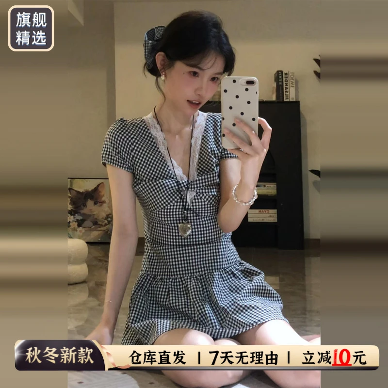 小个子气质复古格纹连衣裙女装2025夏季新款蕾丝绝美收腰a字短裙