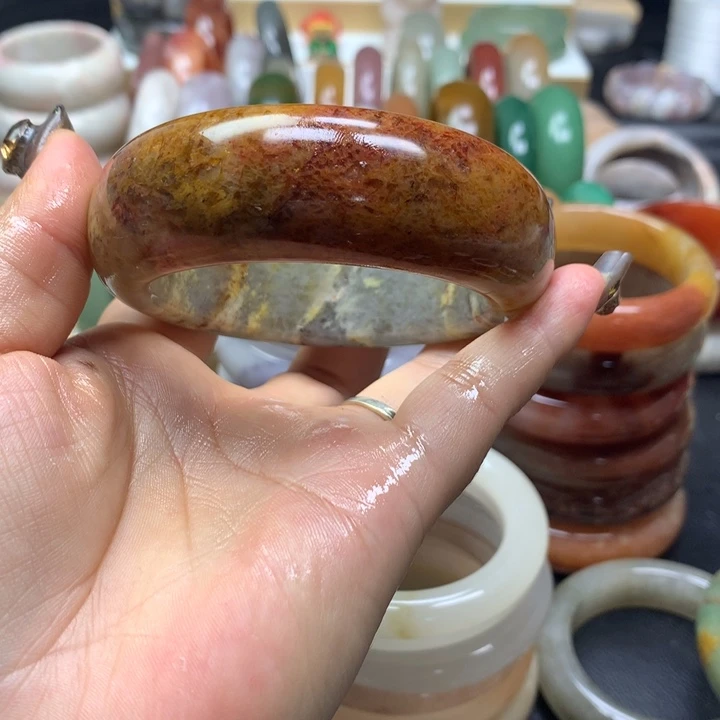 未镶嵌手镯石英质玉小*