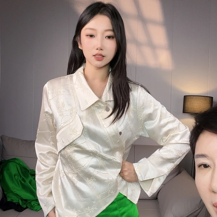 大码上衣去拍路车