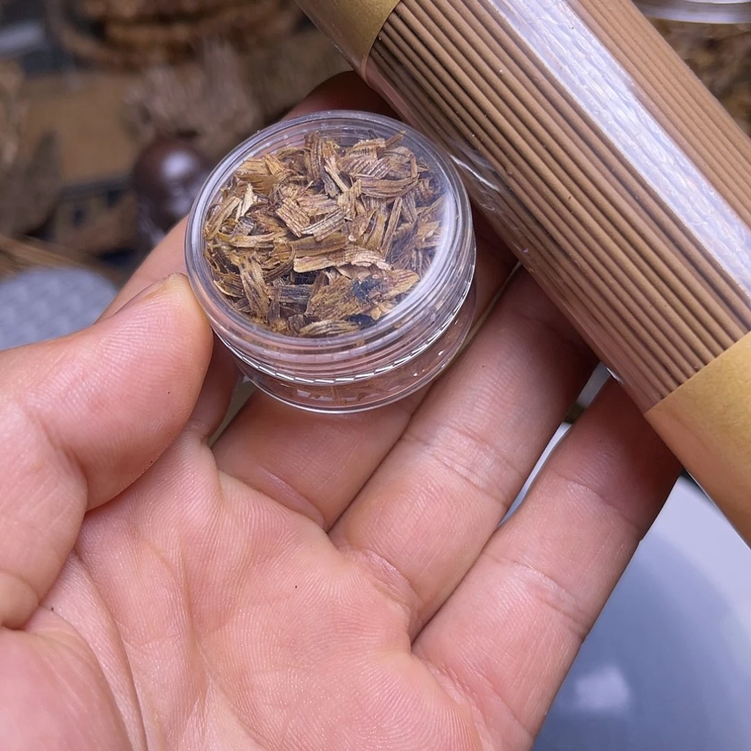 香榧木种植绿奇楠勾丝碎料2克装