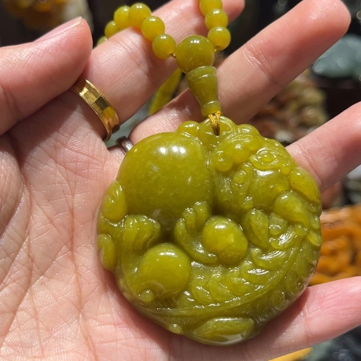 岫玉未镶嵌毛衣链