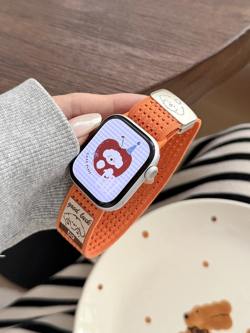 适用iwatch苹果手表s10新款可爱小狗透气磁吸表带applewatch987se