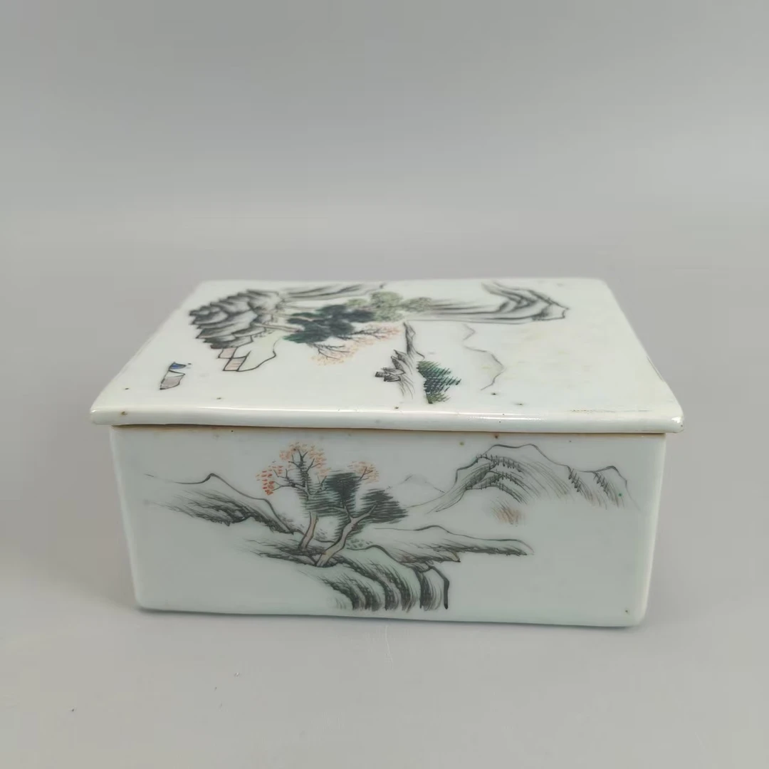 16 31 民国 粉彩盖盒-616