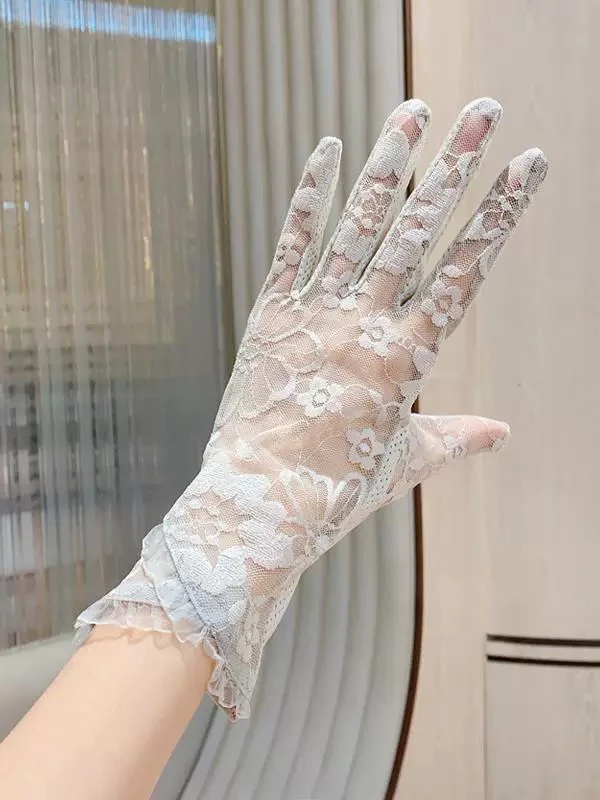 防晒手套女夏季薄款可爱开车骑车可触屏蕾丝透气防滑电动车冰丝新