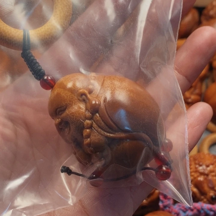 D***梧手串/手链橄榄核弥勒一个