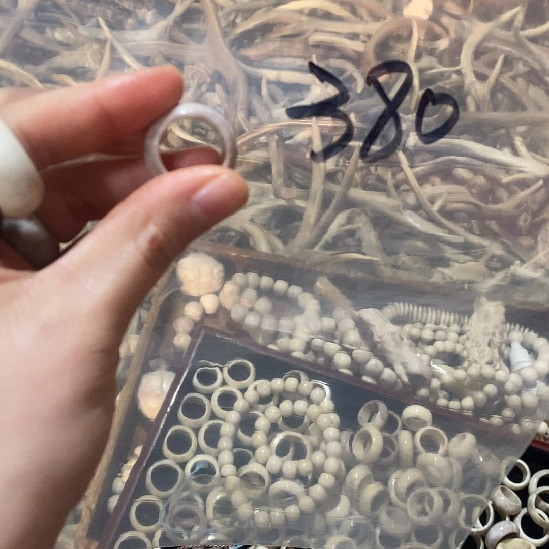 妮***可非金属鹿角鹿鹿角