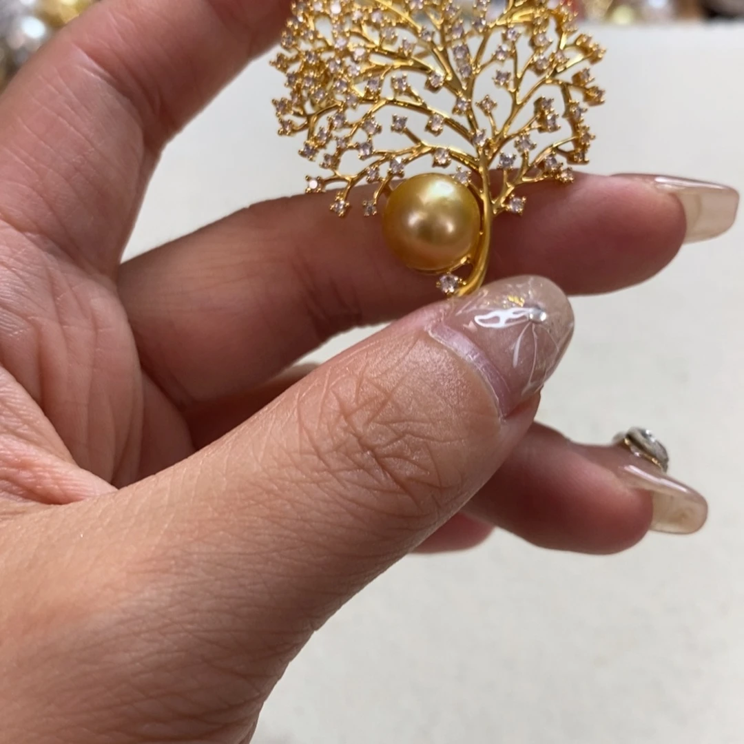 合金海水珍珠胸针
