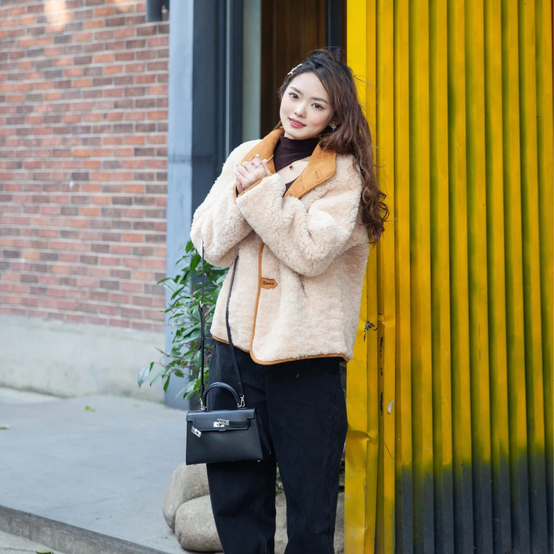 100%羊毛洋气两面穿短外套短款时尚休闲女士加厚秋冬冬季皮毛一体