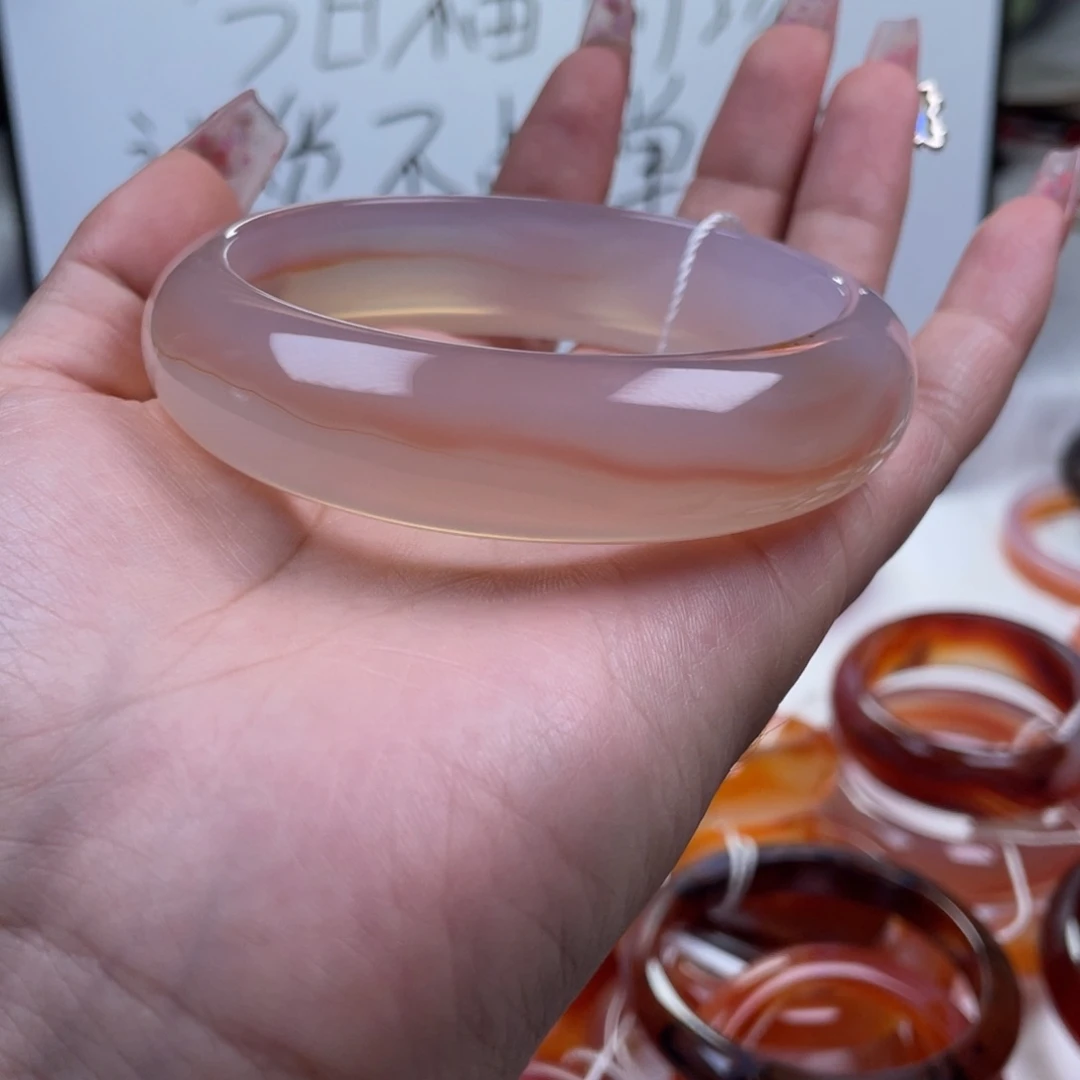 玛瑙/玉髓手镯未镶嵌