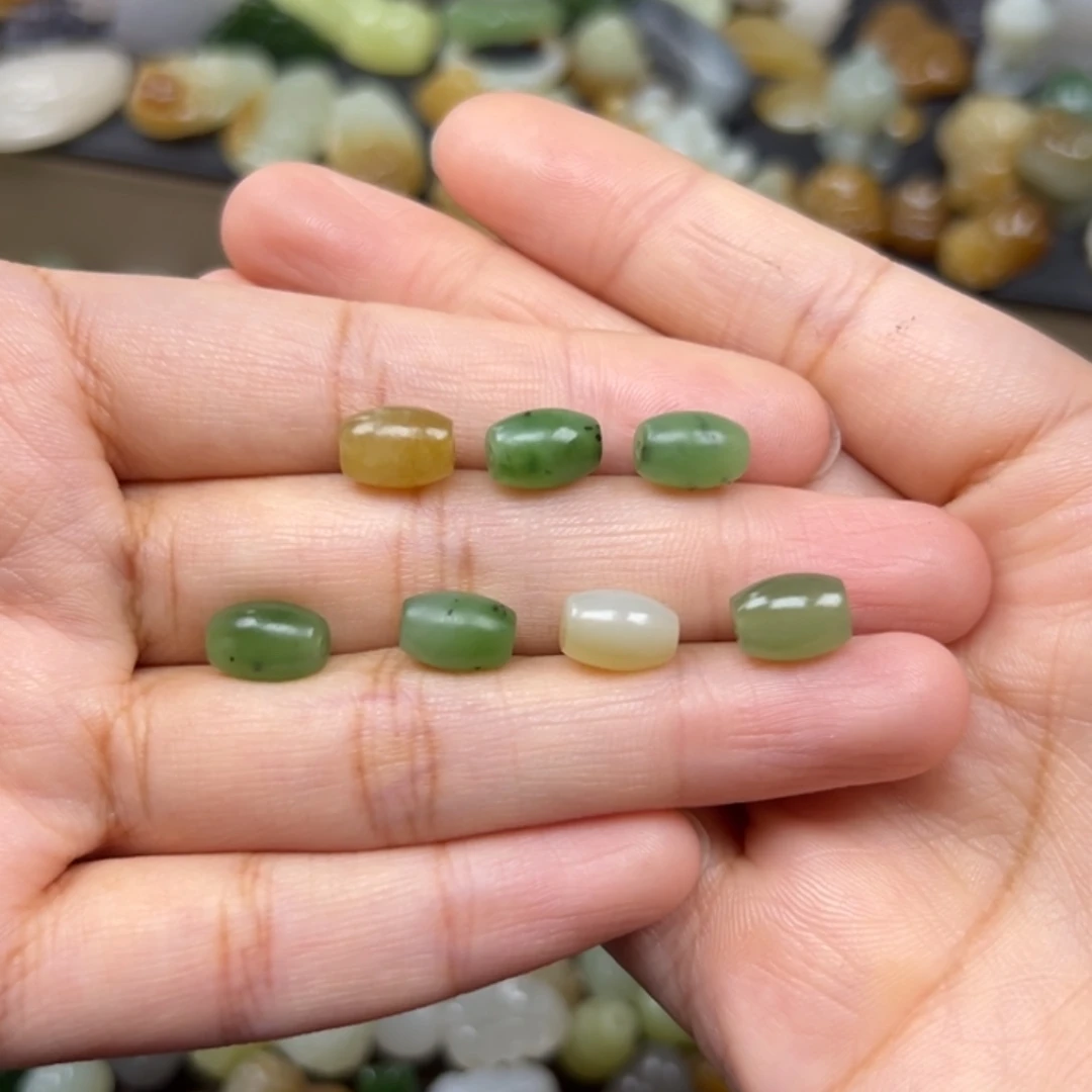 和田玉未镶嵌颈饰19.9一个多样性发其一