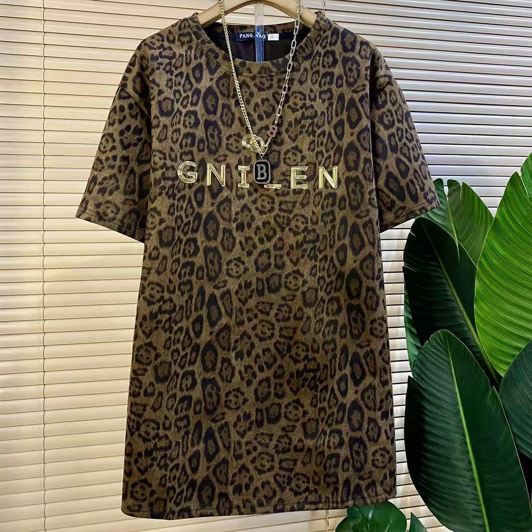 P胖mm欧货时尚新款圆领豹纹字母印花洋气百搭大衫