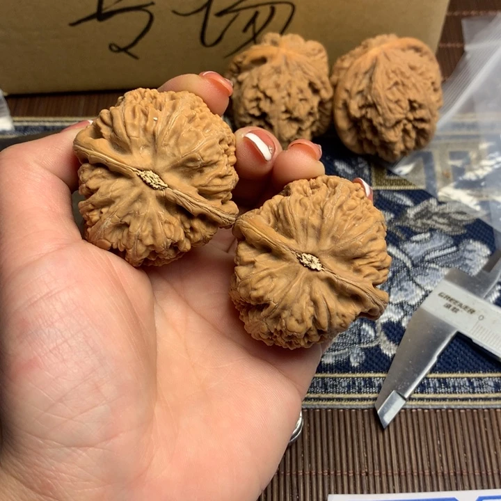 吊坠文玩核桃这*庞粗筋