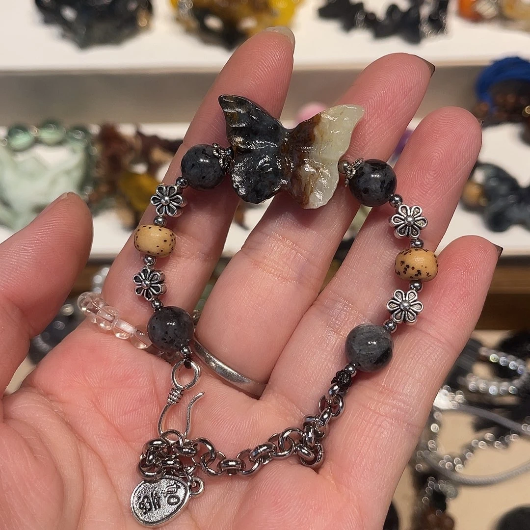 蛇纹石玉合金颈饰