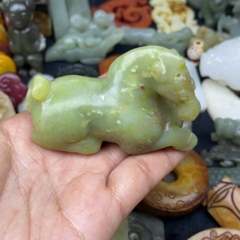 蛇纹石玉颈饰未镶嵌120