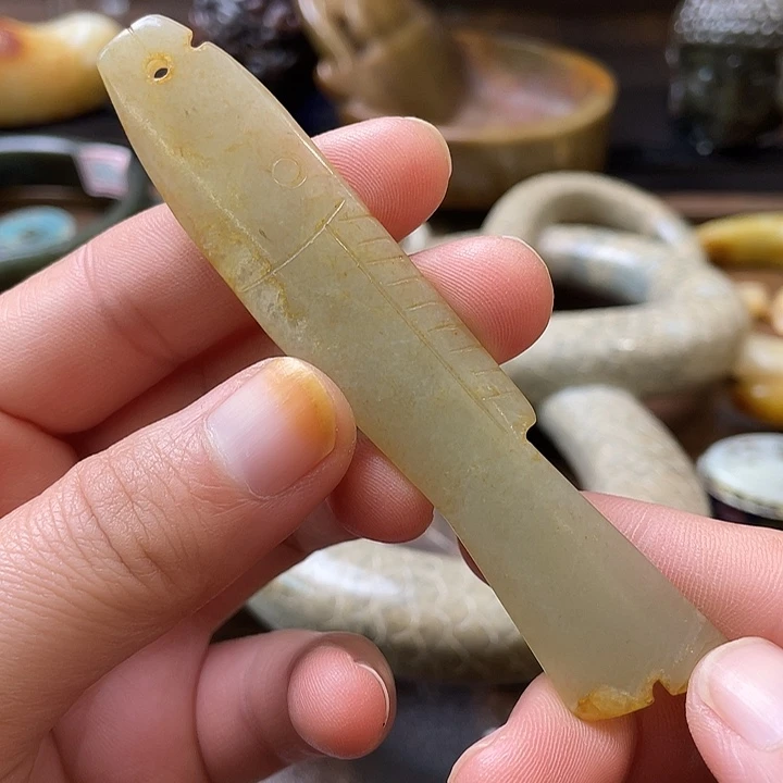 和田玉（糖玉）未镶嵌颈饰
