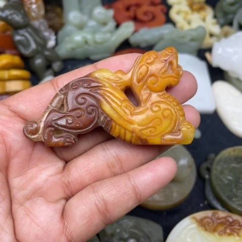 蛇纹石玉颈饰未镶嵌42