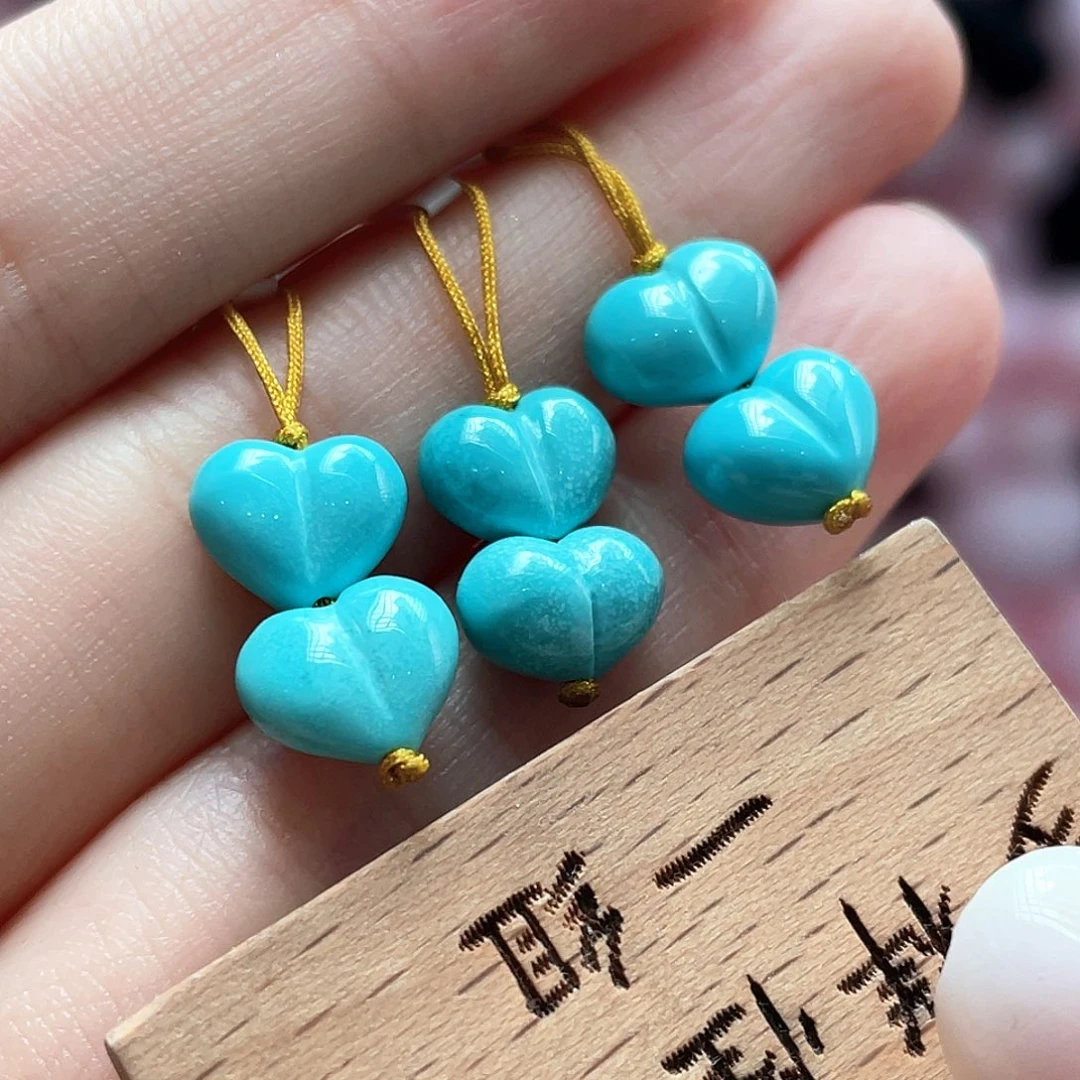 未镶嵌绿松石颈饰