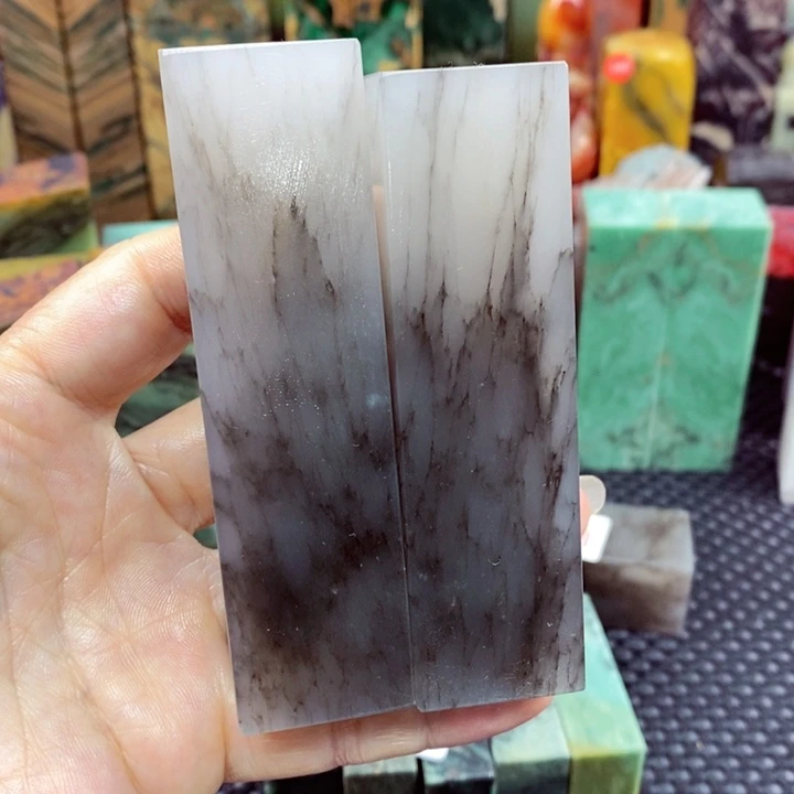 青田石印石缝*云南石头