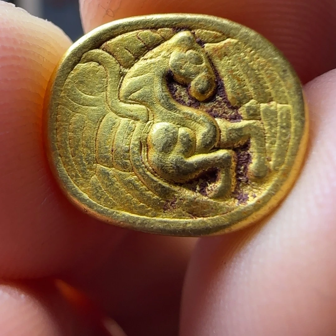 树脂制品老的金子