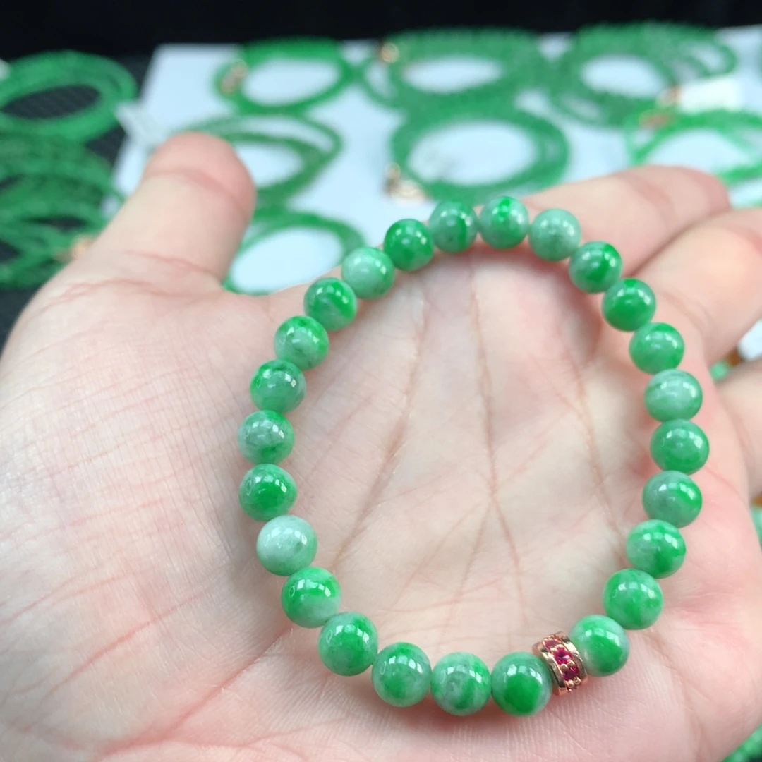 翡翠手链未镶嵌翡翠