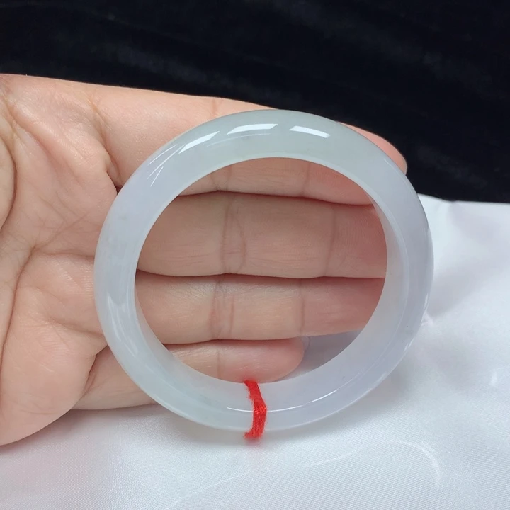 翡翠手镯未镶嵌正圈55.5