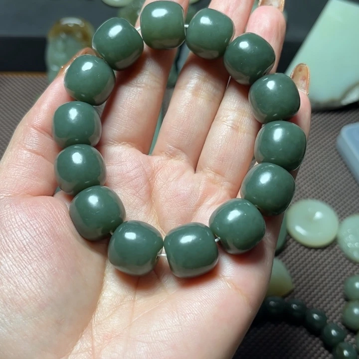 未镶嵌和田玉（糖玉）挂件宋*科
