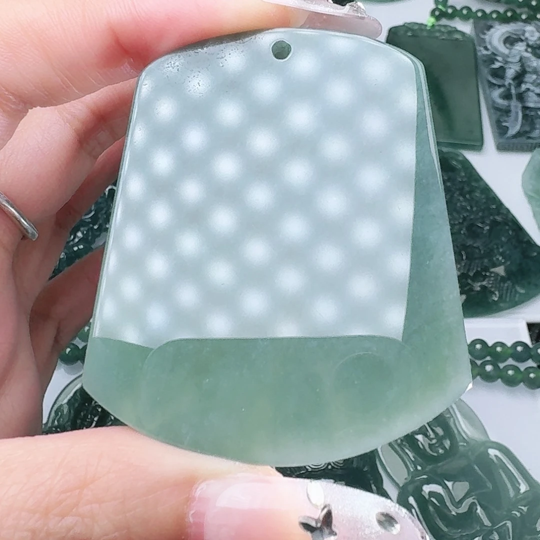 翡翠未镶嵌颈饰11