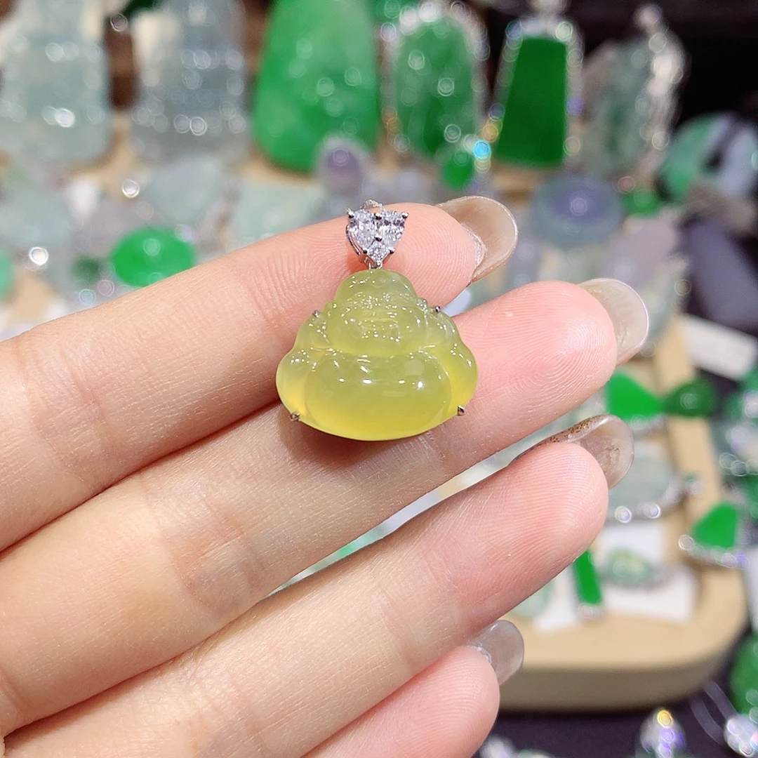 翡翠18K金镶嵌颈饰佛