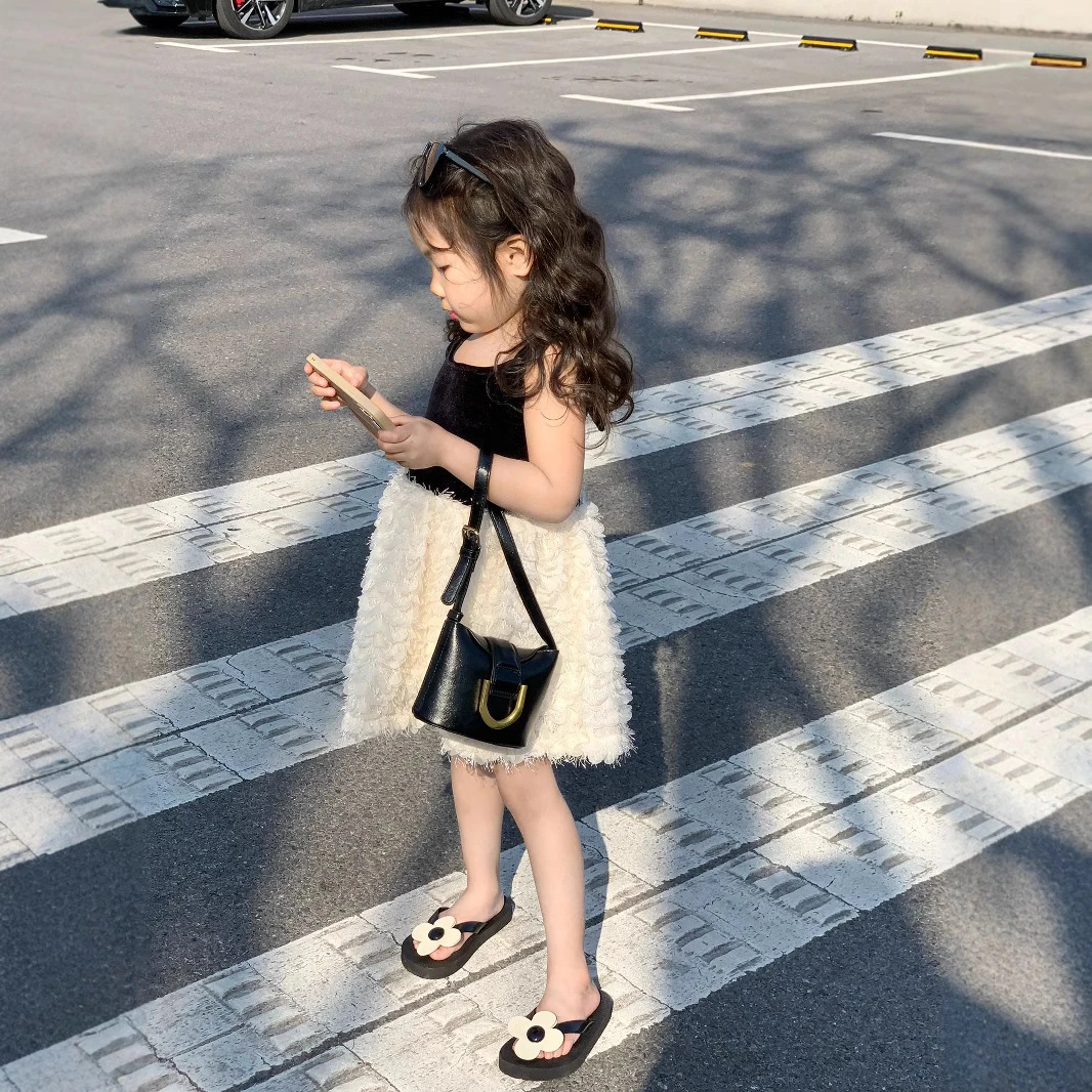 韩国童装2025夏季新款女童时尚露背蝴蝶结A字连衣裙无袖背心裙子