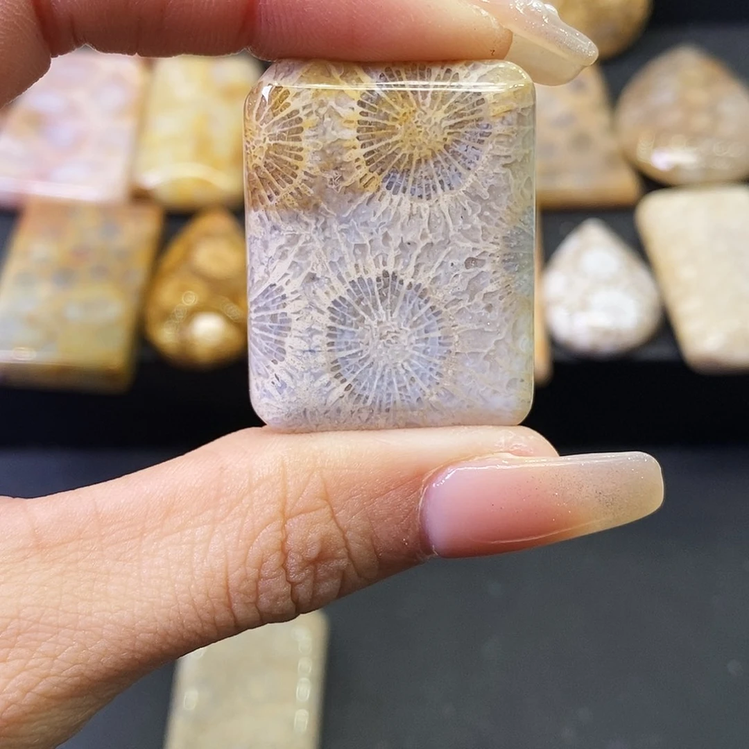 硅化玉颈饰合金.*吊坠