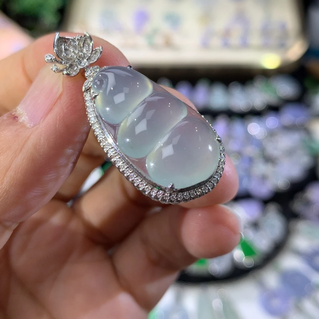 翡翠18K金镶嵌吊坠(不含链)