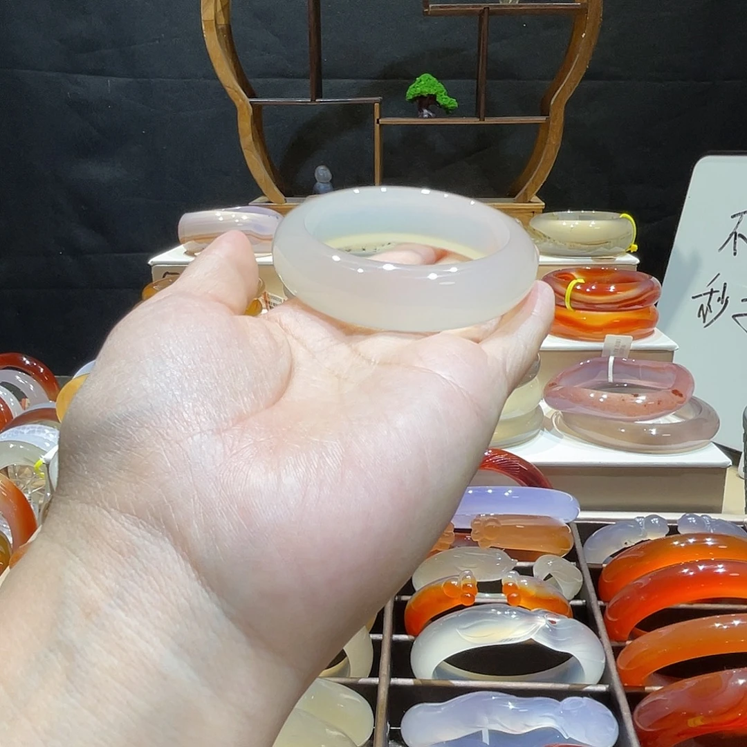 玛瑙/玉髓未镶嵌手镯
