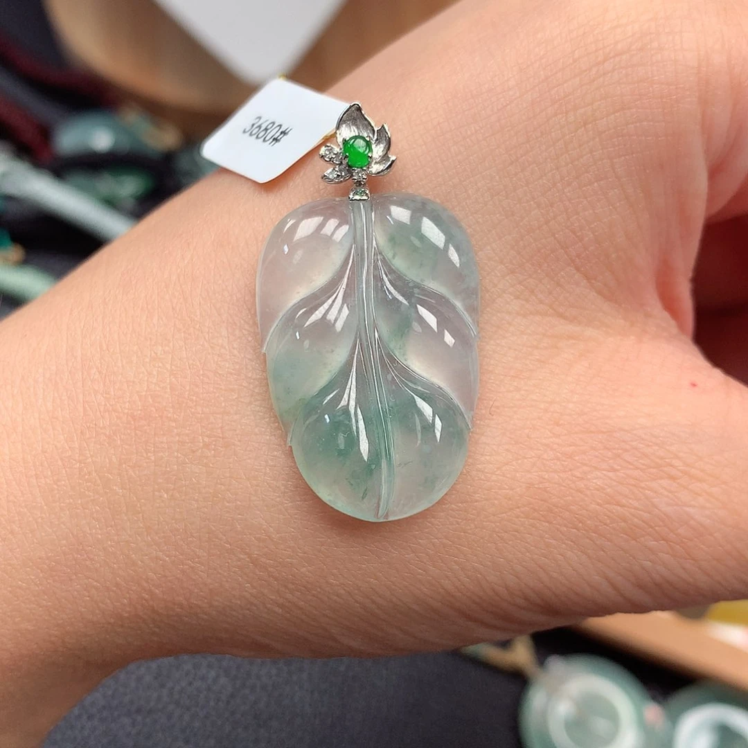 吊坠(不含链)18K金镶嵌翡翠翡翠