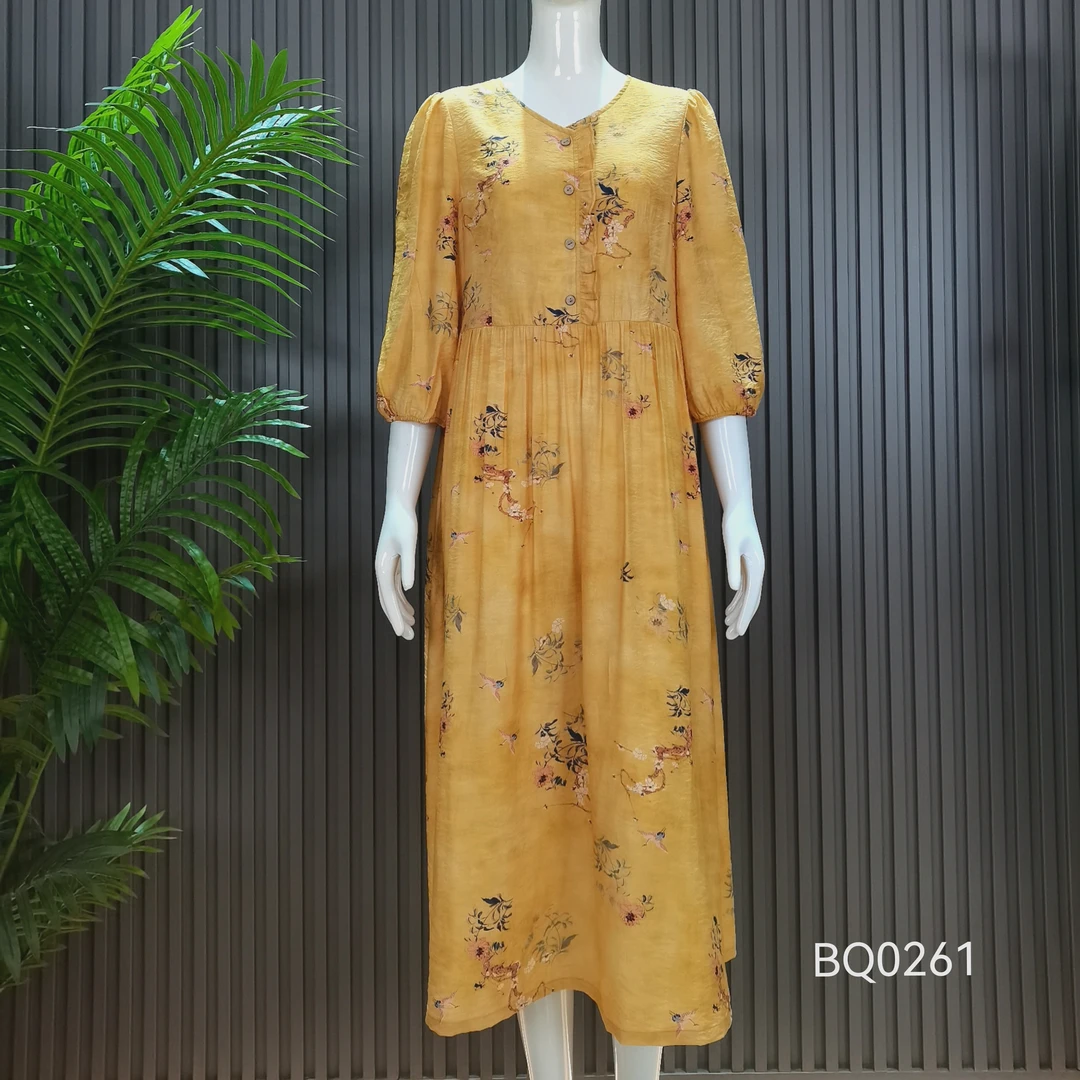 BQ0261绫岩品牌精品苎麻黄底碎花气质贵气宽松版独立设计连衣裙